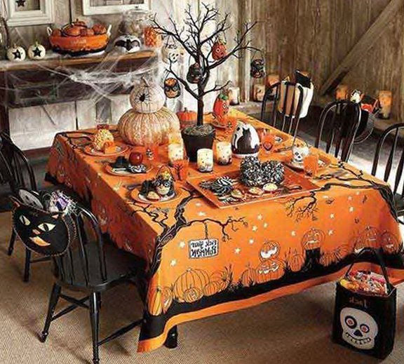 Stół dekoracyjny Halloween