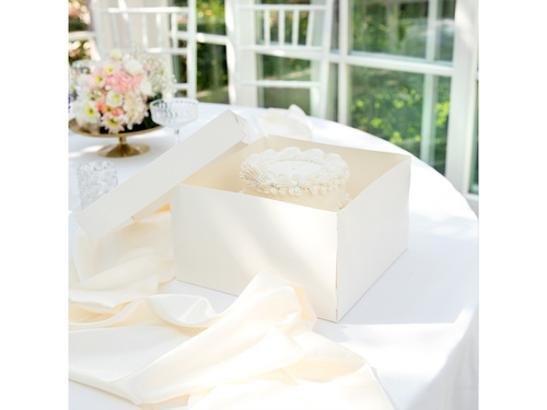 Ozdobne pudełko na ciasto- 30 x 30 x 15 cm - 1 szt.