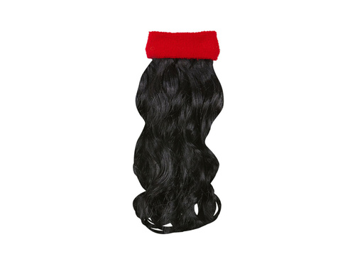 Czerwona opaska sportowa z czarnymi kręconymi włosami