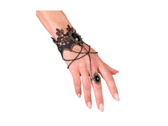 Koronkowa bransoletka z pierścionkiem i czarnymi kryształami