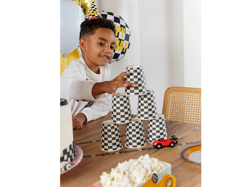 Kubeczki papierowe Szachownica Autka - 220 ml - 6 szt.