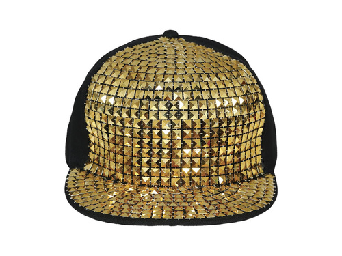 Czapka z daszkiem i złotymi nitami - 1 szt.