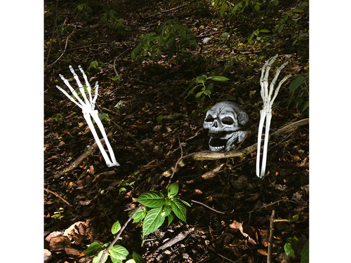 Zestaw dekoracji Zakopany Szkielet na Halloween