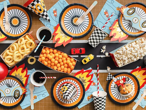 Talerzyki papierowe na urodziny Koło - 26,5 x 18 cm - 6 szt.