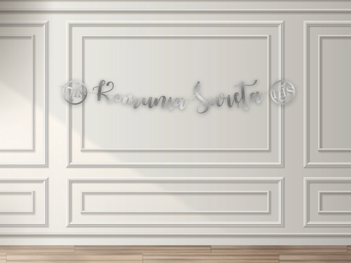 Baner z napisem Komunia Święta srebrny - 140 cm - 1 szt.