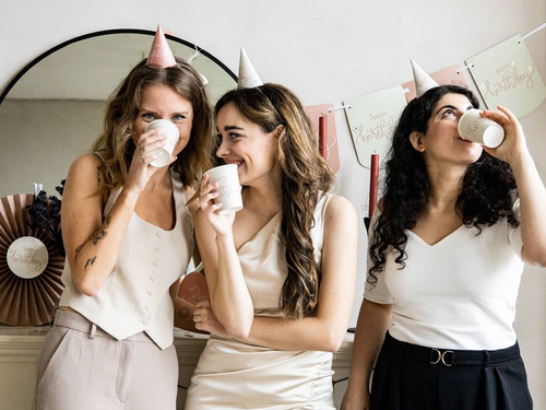 Kubeczki papierowe Happy Birthday beżowe - 250 ml - 8 szt.