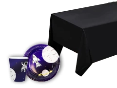 Zestaw obrus + kubeczki + talerzyki papierowe Kosmos - 25 szt.