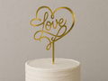 Topper z lustrzanej pleksi złoty na tort Love - 15 cm