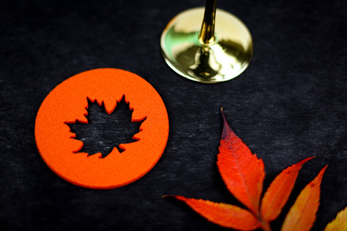 Podstawka pod kubek - Liść klonu - 10 cm - 4 szt.