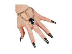 Gotycka bransoletka z łańcuszkiem i czarnym medalionem