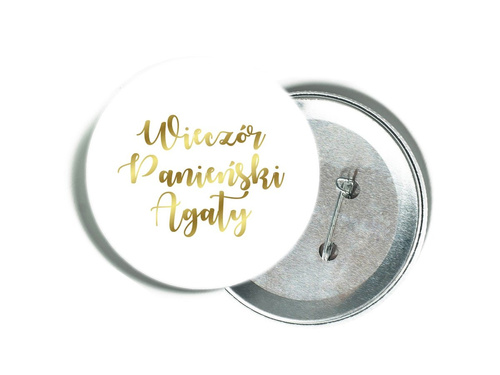 Przypinka personalizowana biała ze złotym napisem na Wieczór Panieński