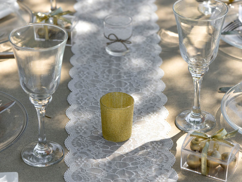 Dekoracja bieżnik koronkowy na stół - biały - 18 cm x 3 m - 1 szt.