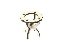 Drewniana podstawka pod jajko na Wielkanoc