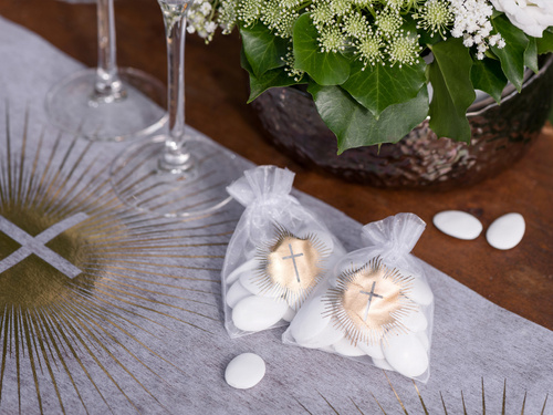 Woreczki z organzy dla gości Krzyż - 7,5 x 10 cm - 6 szt.