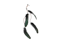 Czarna spinka z piórami