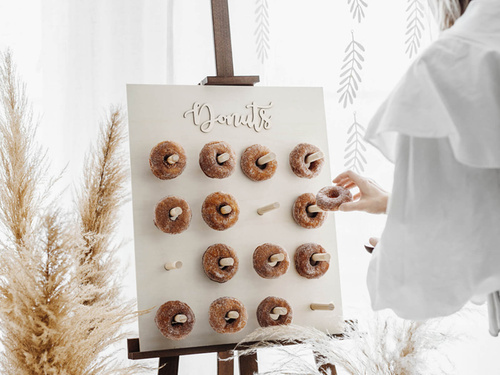 Dekoracja drewniana Ściana na donuty - 45 x 55 cm